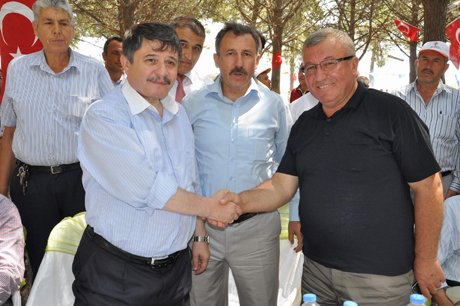 CHP'den istifa etti AK Parti'ye geçti.