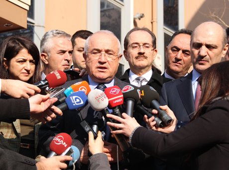 Çiçek,Bu bulanık havayı sevenler var. 