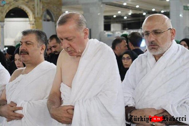 Başkan Erdoğan resmi ziyaret için gitti, Umre yaptı