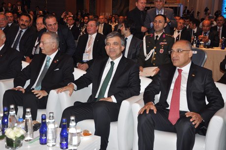 Cumhurbaşkanı Gül, Promterin Azizliğine Uğradı