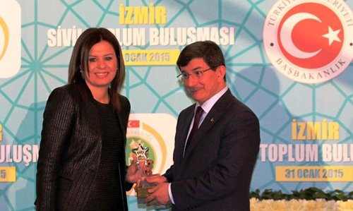 Davutoğlu İzmir iş dünyasıyla buluştu