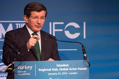 Davutoğlu, Londra'da İstanbul'a dikkat çekti.