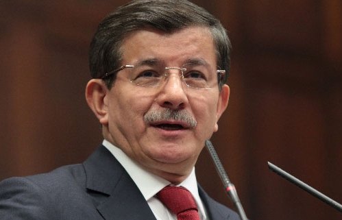 Davutoğlu'ndan Atilla Taş'a dava!