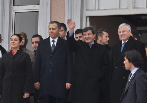 Davutoğlu’ndan çiftçiye büyük müjde