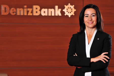 DenizBank'​tan yeni yıl hediyesi 100 adet iPhone 6