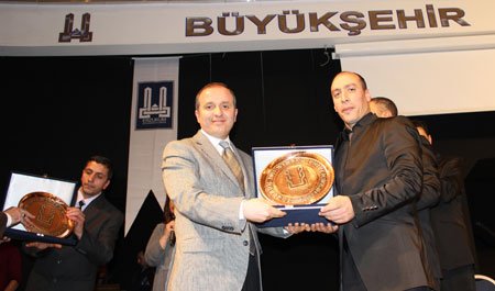Dergah İlahi Grubu davetlileri mest etti.
