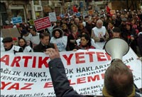 Doktorlar, Tam Gün Yasa Tasarısını Protesto Etti!