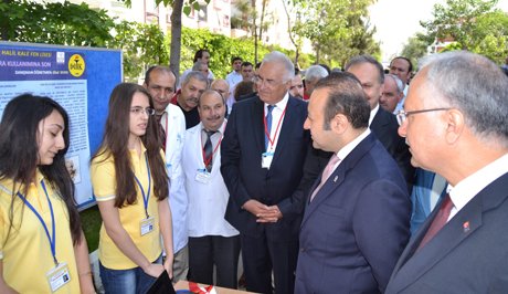  Egemen Bağış,Bilim Fuarının açılışını yaptı. 