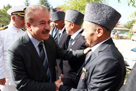 Elmadağ’da Gaziler Günü Törenle Kutlandı.