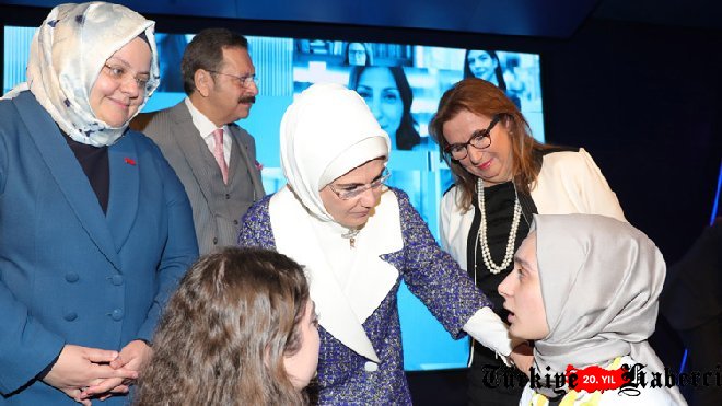 Emine Erdoğan, Geleceği Yazan Kadınlar Ödül Töreni'ne katıldı