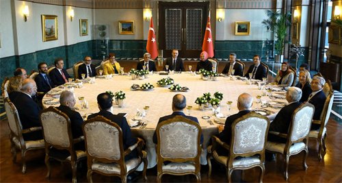 Erdoğan Cumhurbaşkanlığı Sofrası'nda