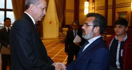  Erdoğan, Özgecan Arslan'ın ailesini kabul etti