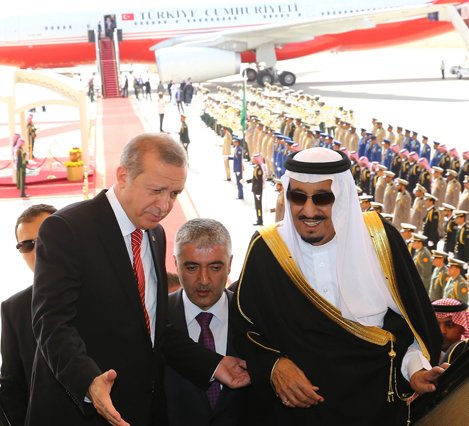 Erdoğan, Riyad’da askeri törenle karşılandı