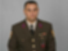 Eşcinsel astsubay ordudan istifa etti