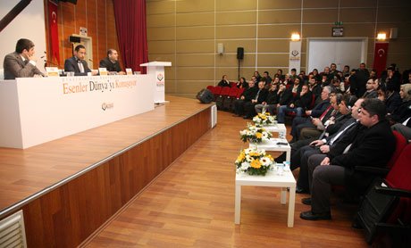 Esenler Arap Baharı'nı konuşuyor