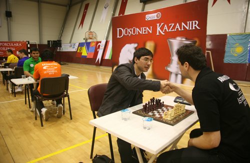 Esenler'de düşünen kazandı 
