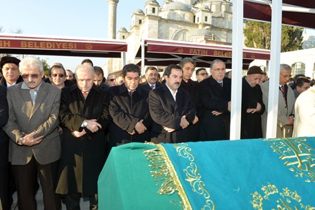 Fatih’in Sevilen Yüzü Son Yolculuğuna Uğurlandı