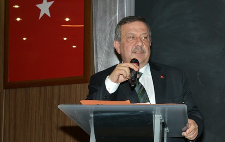 Genç şairler duygulandırdı