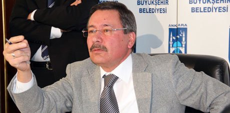 Gökçek: Herkes Twitter başında olsun