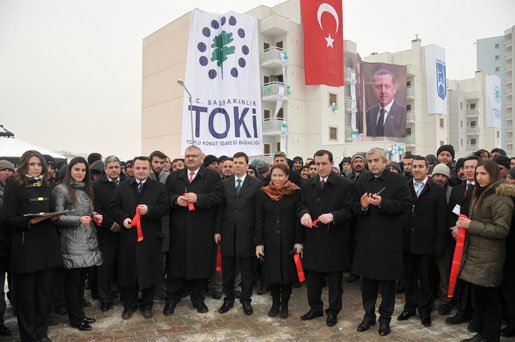 Gökçek,manzarayı izlemek için yavaşlayın