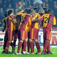 Aslan Kartal'ı dörtledi 