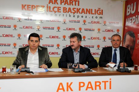  Hakan Tütüncü, hizmet brifingi verdi.