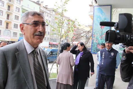 Hakkari Belediye Başkanı Dr. Fadıl Bedirhanoğlu