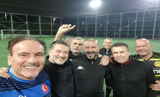 Halı sahalar aylar sonra açıldı