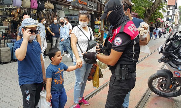 Hangi illerde maskesiz sokağa çıkmak yasak? 