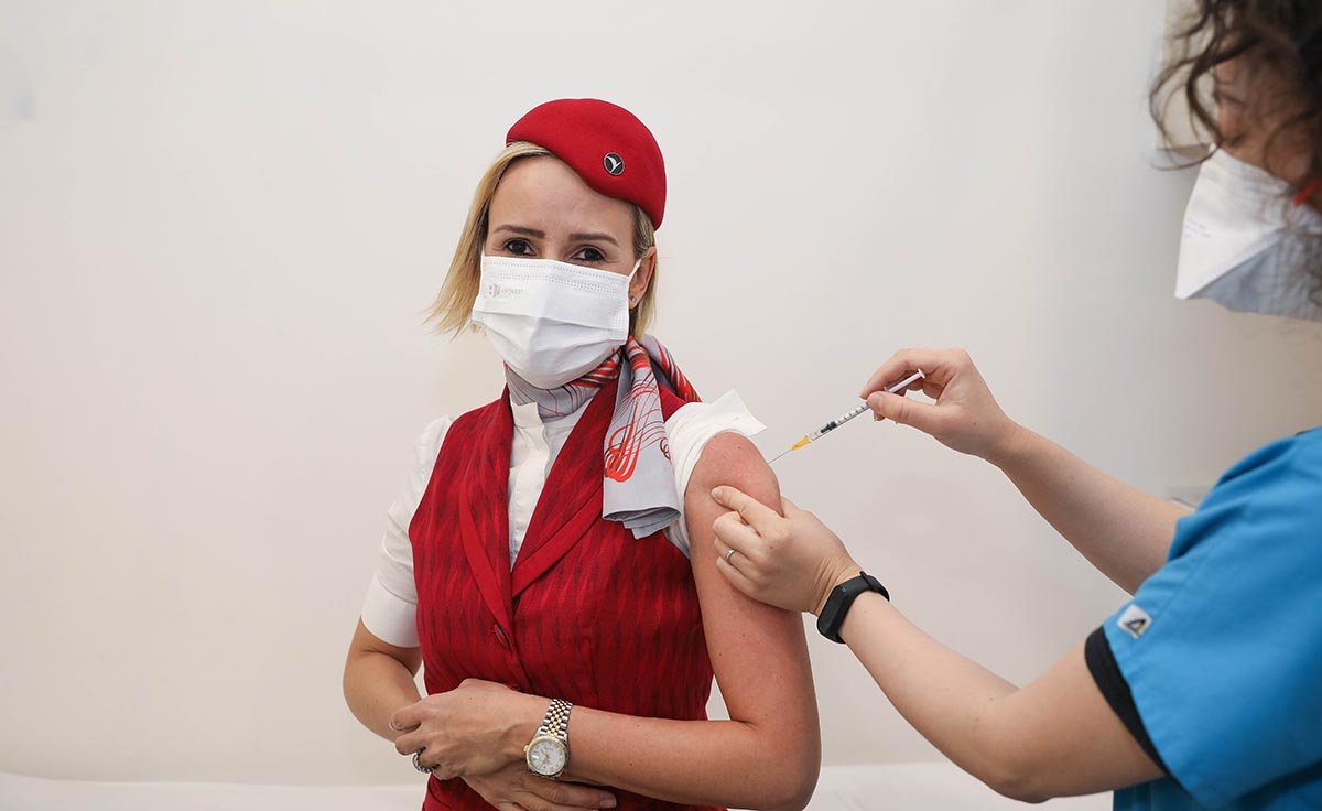 Hint aşısı olan kabin ekipleri var