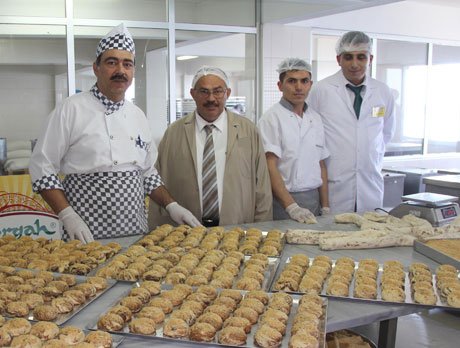 Hızır Bostan, Başbakan Erdoğan’ı Rize’ye davet etti.