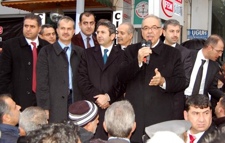 Hüsrev Kutlu'ya görkemli karşılama