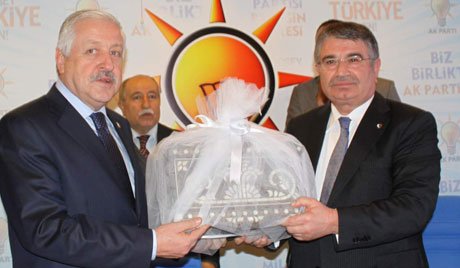 İçişleri Bakanı İdris Naim Şahin