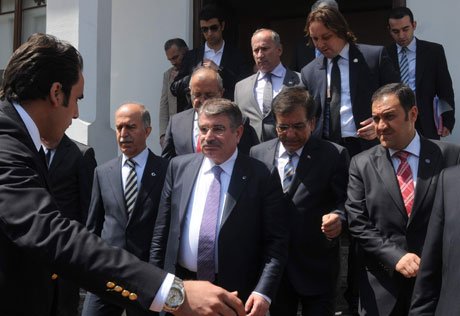 İçişleri Bakanı İdris Naim Şahin