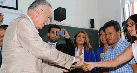 İhsanoğlu, kendi sandığından birinci çıktı