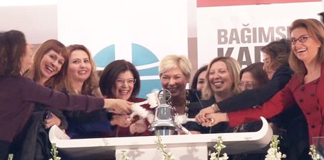 İMKB'ye kadın eli değdi