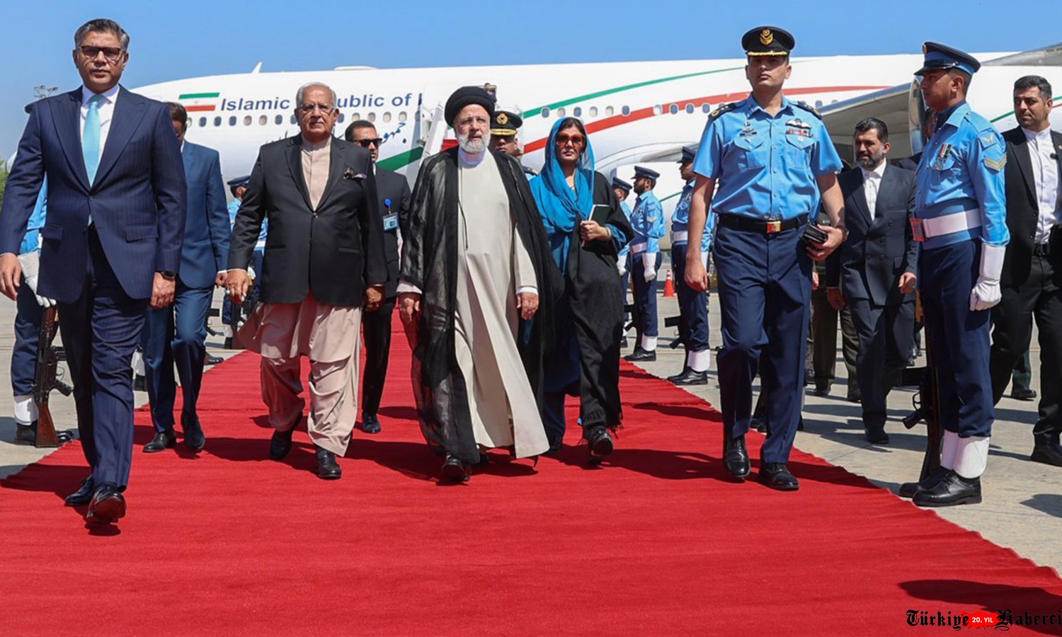 İran Cumhurbaşkanı Reisi, Pakistan’da