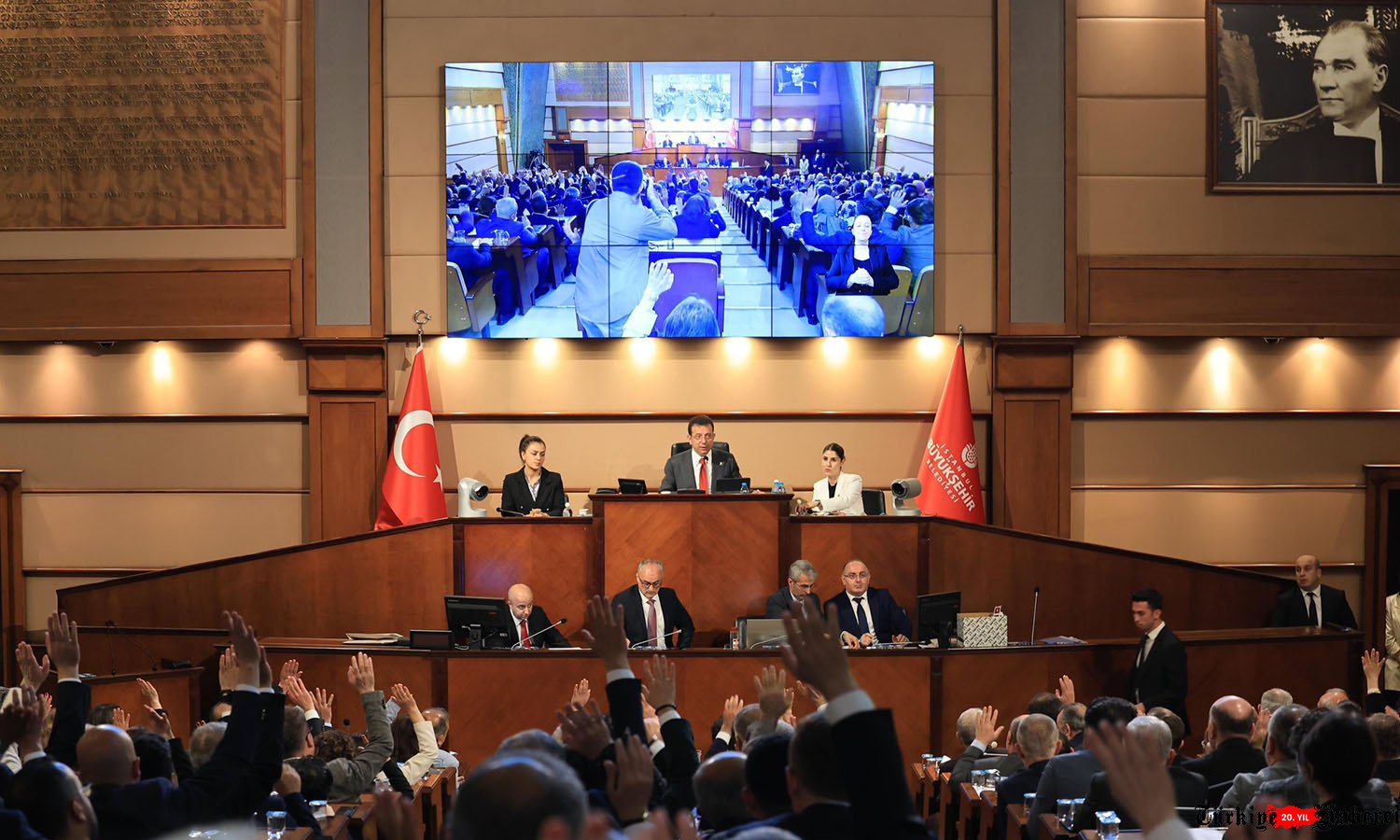 “İstanbul Meclisi İmamoğlu Dönemi Başladı“