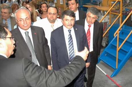 Jant fabrikası Manisa'da açıldı. 