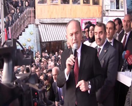 Kadir Topbaş, Artvin'de konuşma yaptı. 