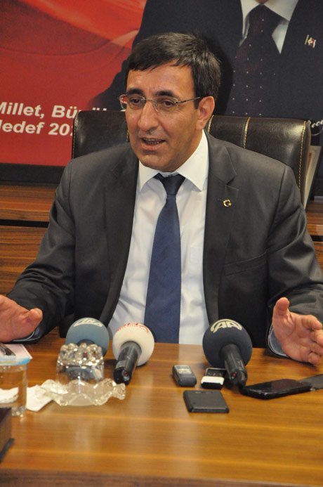 Kalkınma Bakanı Cevdet Yılmaz'dan Başörtülü Vekil Yorumu