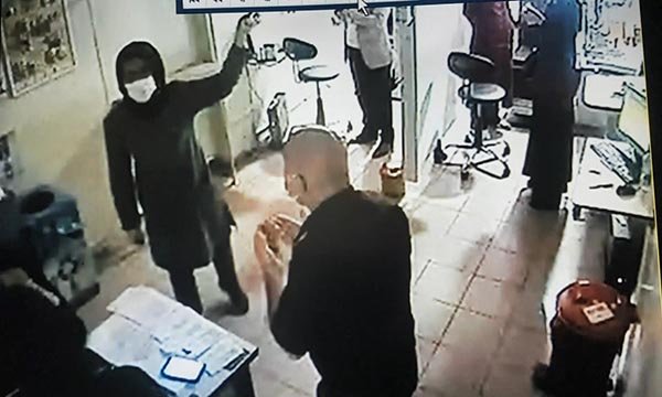 Karantinadan kaçtı, göz muayenesi olmaya gitti