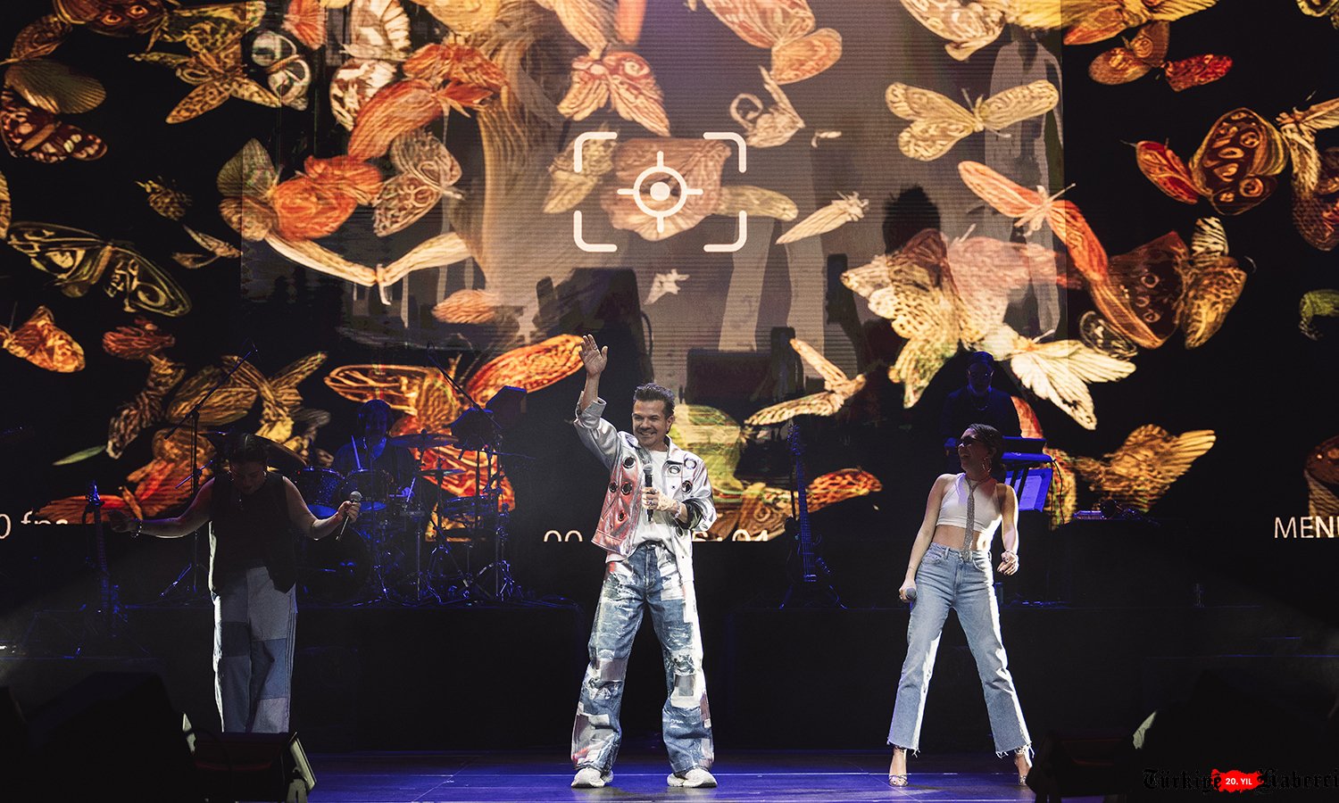 Kenan Doğulu Stuttgart’ta Unutulmaz Bir Gece Yaşattı!