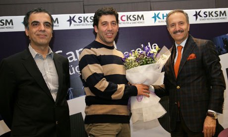 Kınay ,Aziz Yeniay'a çok teşekkür ederim. 