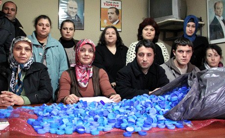 Kozlu Ak Parti'den mavi kapak kampanyası