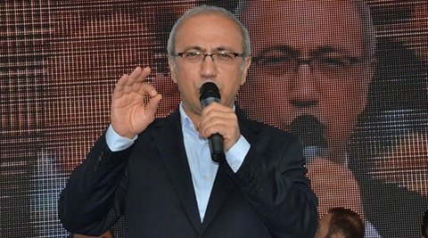  Lütfi Elvan, başkanlık sistemini anlattı.
