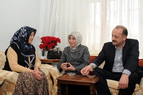 Mamak Belediyesi yılın annelerini seçti. 