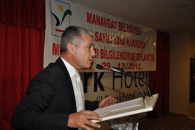 Manavgat Belediyesi,muhtarlara seminer düzenledi.