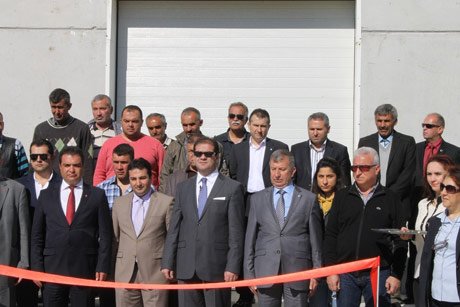 Mehdi Eker İzmir'de  törene katıldı