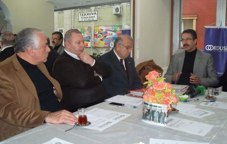 Milletvekili Ünal'dan şadamlarına teminat